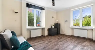 Квартира 2 комнаты в Варшава, Польша