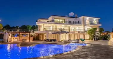 9 bedroom house in Germasogeia, Cyprus