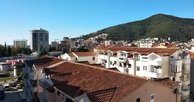 Apartamento 3 habitaciones en Budva, Montenegro