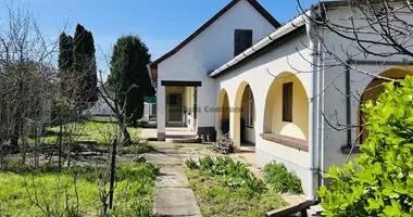 5 room house in Balatonszarszo, Hungary