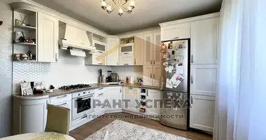 3 room apartment in Muchaviecki sielski Saviet, Belarus