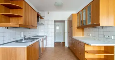 Mieszkanie 3 pokoi w Krobia, Polska