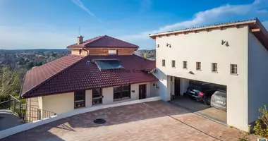 7 room house in Paty, Hungary