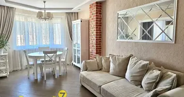 Apartamento 3 habitaciones en Lyasny, Belarús