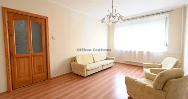 Квартира 2 комнаты в Szekesfehervari jaras, Венгрия