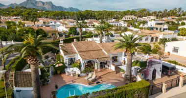 Villa  mit Parkplatz, mit Terrasse, mit Garage in l Alfas del Pi, Spanien