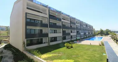 Apartamento 3 habitaciones en Ciftlikkoey, Turquía
