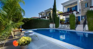 5 bedroom house in Neo Chorio, Cyprus