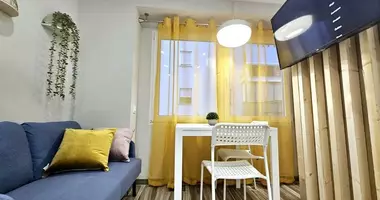 Mieszkanie 4 pokoi w Alicante, Hiszpania