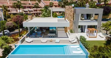 Villa en Marbella, España