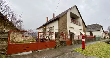 4 room house in Hidas, Hungary