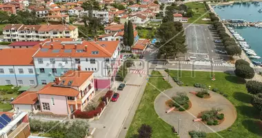 Mieszkanie 3 pokoi w Monterol, Chorwacja