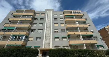 2 bedroom apartment in Torrevieja, Spain