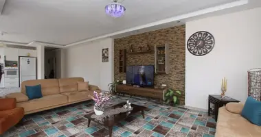 Apartamento 6 habitaciones en Tosmur, Turquía