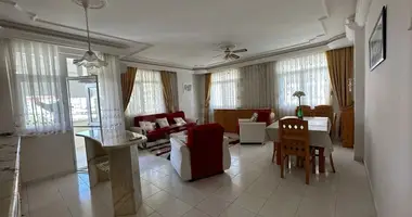 Wohnung 4 Zimmer in Alanya, Türkei