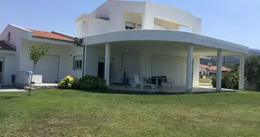 Villa 5 bedrooms in Prinos, Greece