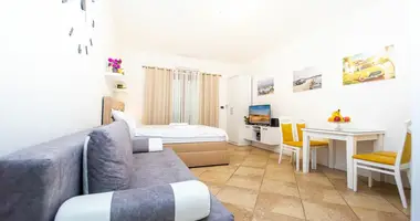 Apartamento en Rafailovici, Montenegro