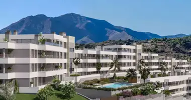 2 bedroom apartment in Estepona, Spain