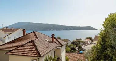 Mieszkanie 4 pokoi w Herceg Novi, Czarnogóra