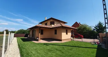 4 room house in Ercsi, Hungary