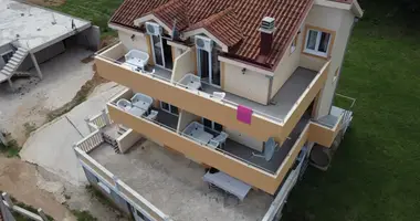 6 bedroom house in Baošići, Montenegro