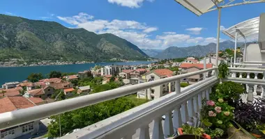 3 bedroom apartment in Dobrota, Montenegro