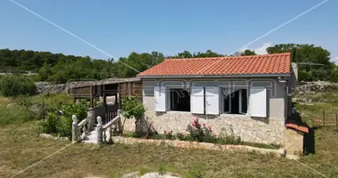 Maison dans Rogacic, Croatie