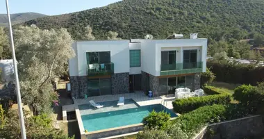 Villa 5 Zimmer mit Balkon, mit Klimaanlage, mit Meerblick in Bodrum, Türkei