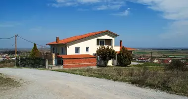 Dom wolnostojący 7 pokojów w Aiginio, Grecja