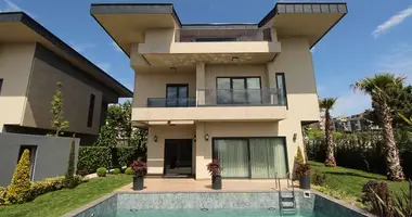 Maison 4 chambres dans Beylikduzu, Turquie