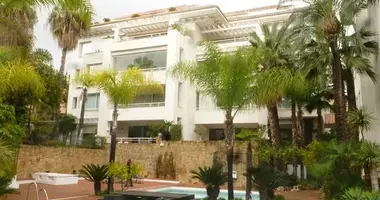 3 bedroom apartment in Arona, Spain