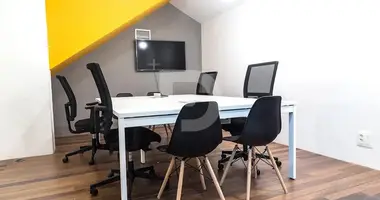 Gewerbefläche 676 m² in Barcelona, Spanien