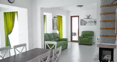 Villa 4 chambres avec Vue sur la mer, avec Garage dans Budva, Monténégro
