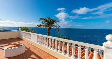 Villa 3 bedrooms in Canary Islands, Spain