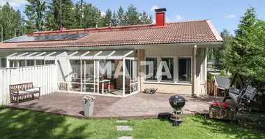 3 bedroom house in Helsinki sub-region, Finland