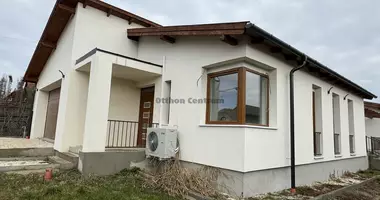 4 room house in Erd, Hungary