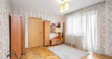 Apartamento 3 habitaciones en Minsk, Bielorrusia