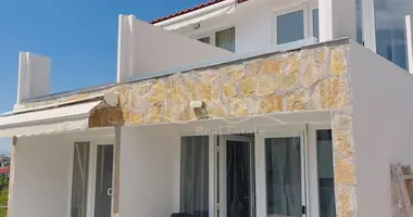 Maison 2 chambres dans Nea Kallikrateia, Grèce