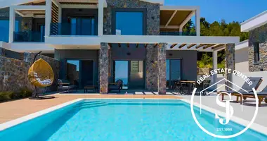 Villa 4 chambres avec Fenêtres double vitrage, avec Balcon, avec Meublesd dans Agia Paraskevi, Grèce