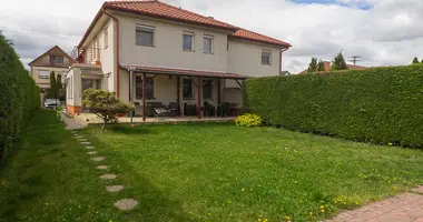 4 room house in Kistarcsa, Hungary