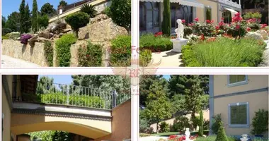 Villa 5 bedrooms in Capezzano Pianore, Italy