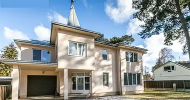 6 room house in Jurmala, Latvia