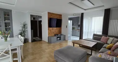 Apartamento 4 habitaciones en Macierzysz, Polonia