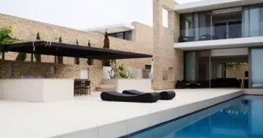 3 bedroom house in Chloraka, Cyprus