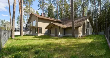 Cottage in Kalodziscanski selski Savet, Belarus