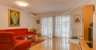 4 room apartment in Gradska cetvrt Sesvete, Croatia