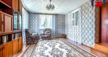 5 room apartment in Rakaw, Belarus