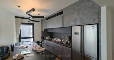 Wohnung 5 zimmer in Bat Yam, Israel