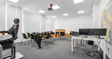 Коммерческое помещение 204 м² в Варшава, Польша
