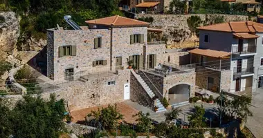 Casa de campo 6 habitaciones en Leuktro, Grecia